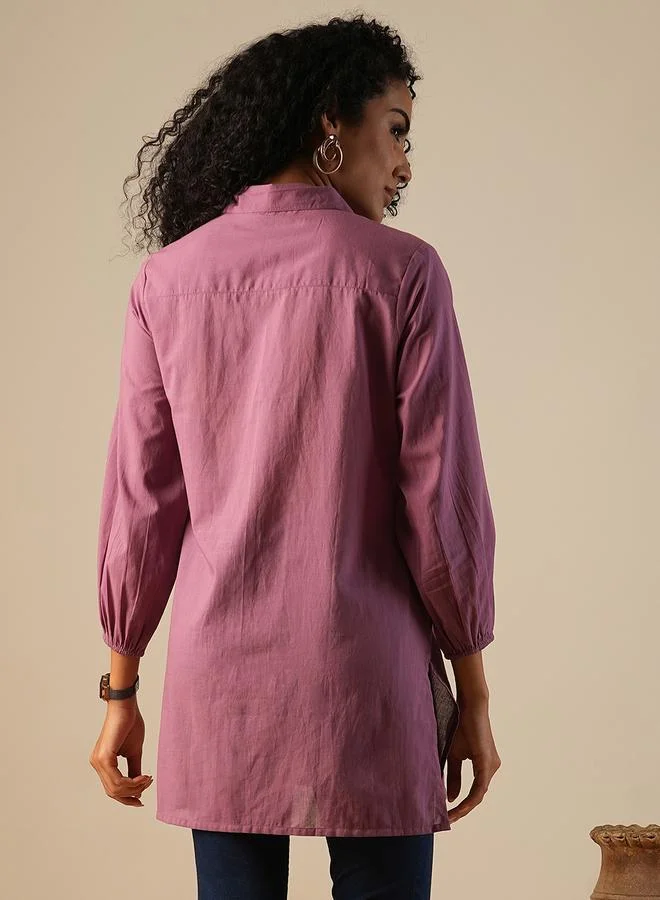 جلو باص تونيك مطرز بزهور وبحافة واسعة